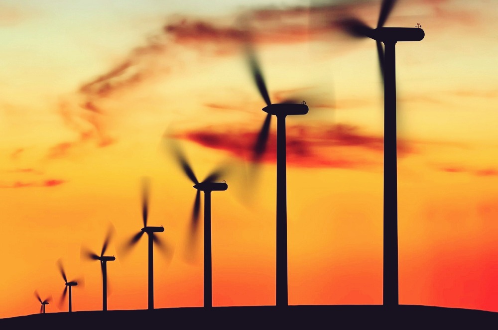 What are the pros and cons of wind energy